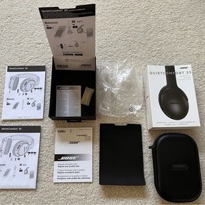 Bose QuietComfort 35 Wireless Noise-Cancelling headphones